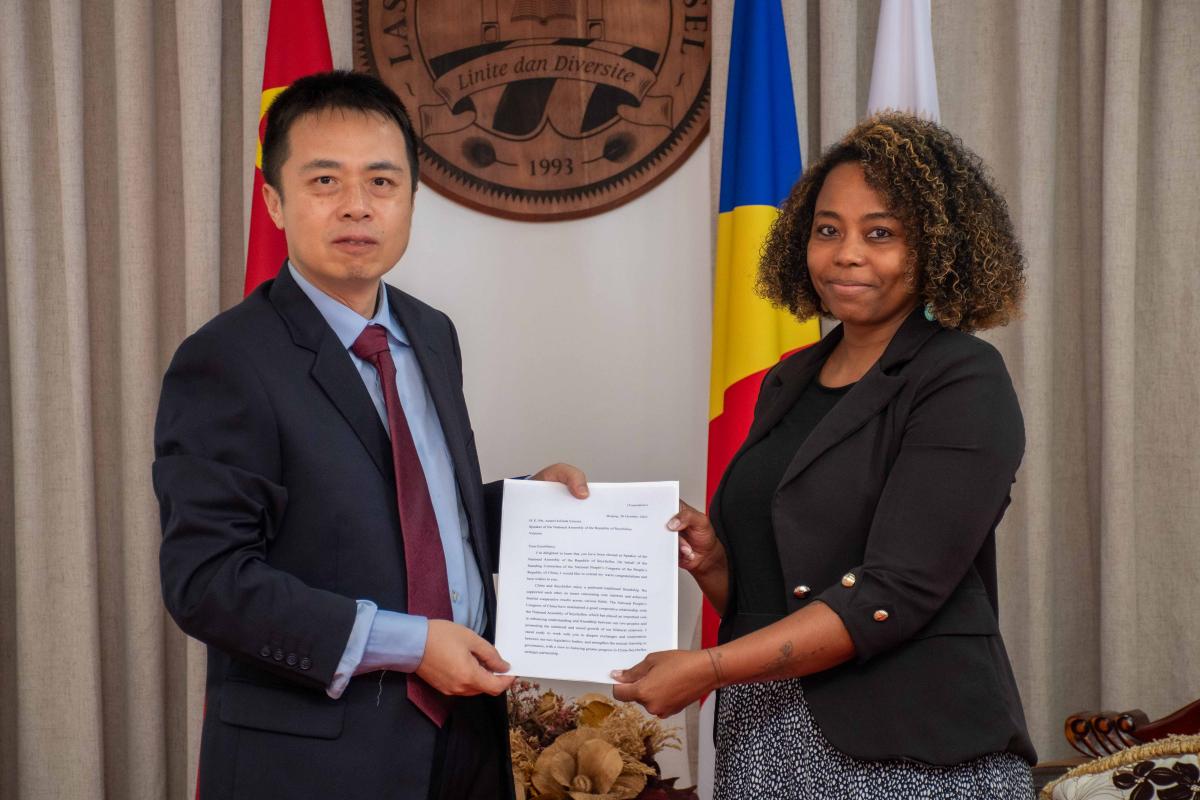 Presentation of Letter to Hon. Speaker