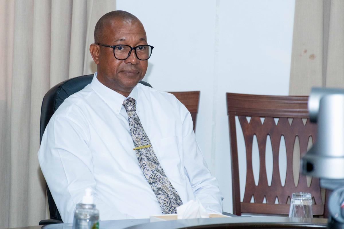 Hon. Waven William