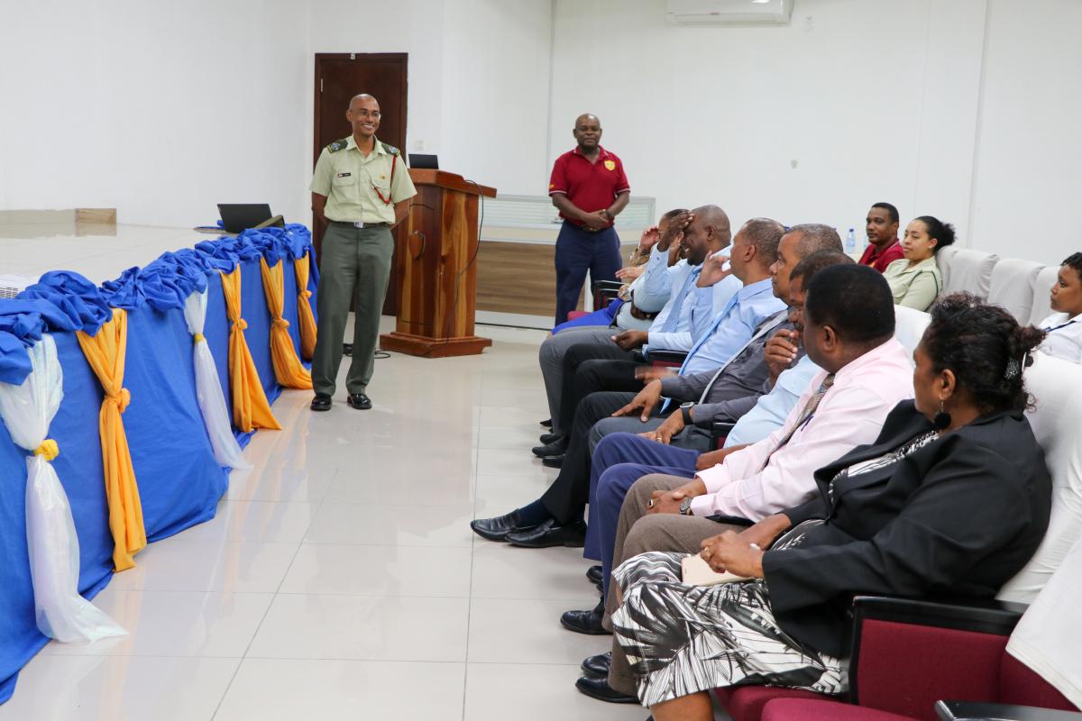 The Committee in the Visit at the Facility