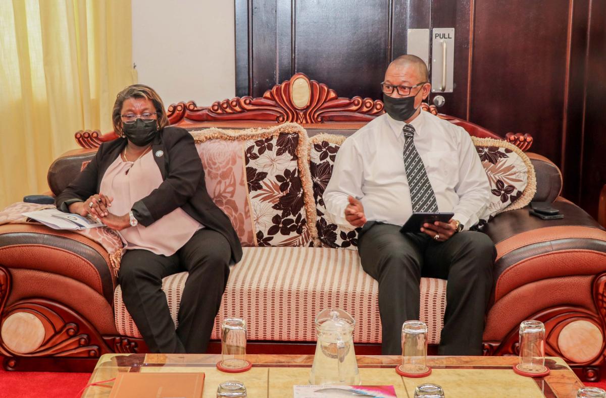 Hon. Esparon & Hon. William