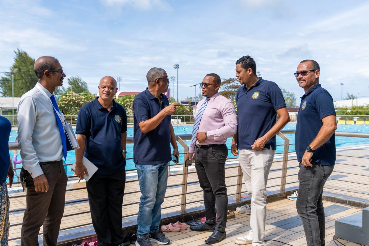 Group Photo during dicussions on the visit